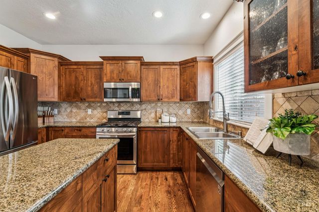 2917 E Shadowband St, Eagle, ID 83616