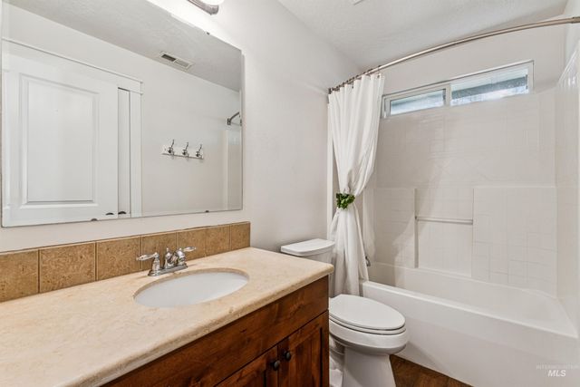 2917 E Shadowband St, Eagle, ID 83616