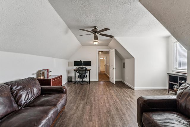 2917 E Shadowband St, Eagle, ID 83616