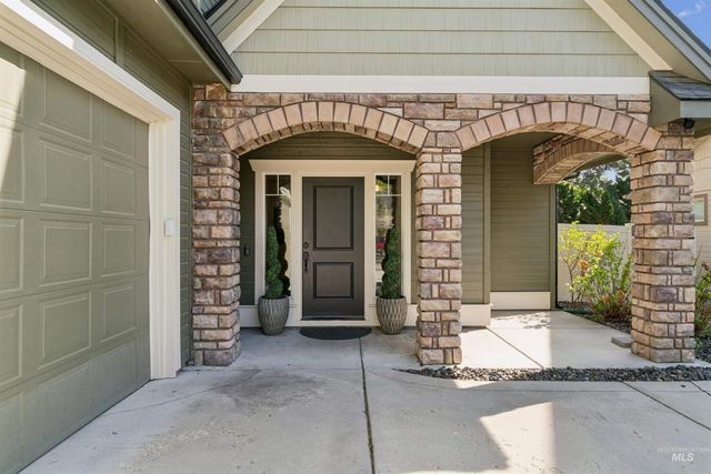 2917 E Shadowband St, Eagle, ID 83616