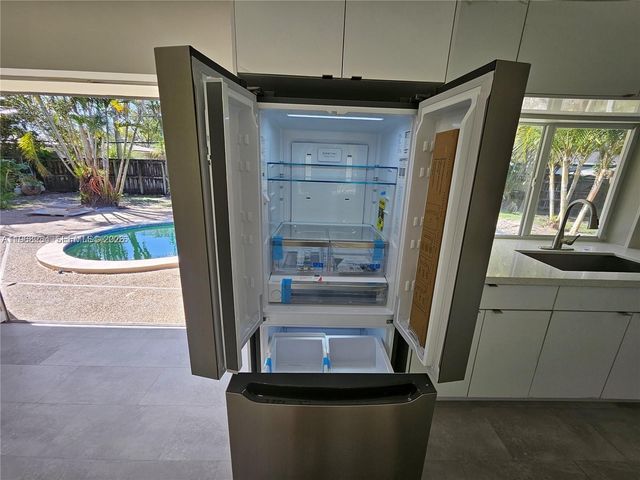 221 SW 53rd Ave, Plantation, FL 33317