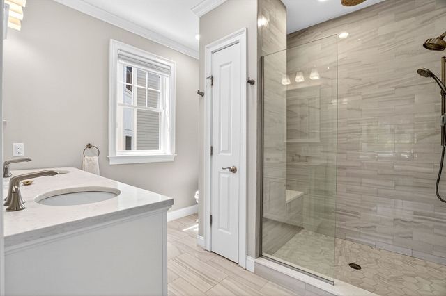 5 Stoneridge Way 5, Medfield, MA 02052