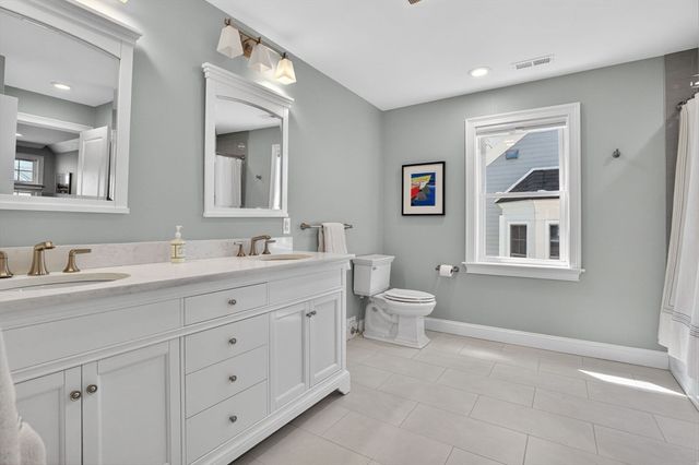 5 Stoneridge Way 5, Medfield, MA 02052