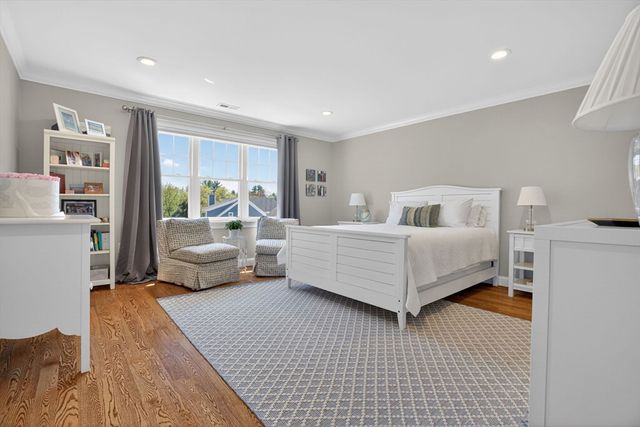 5 Stoneridge Way 5, Medfield, MA 02052
