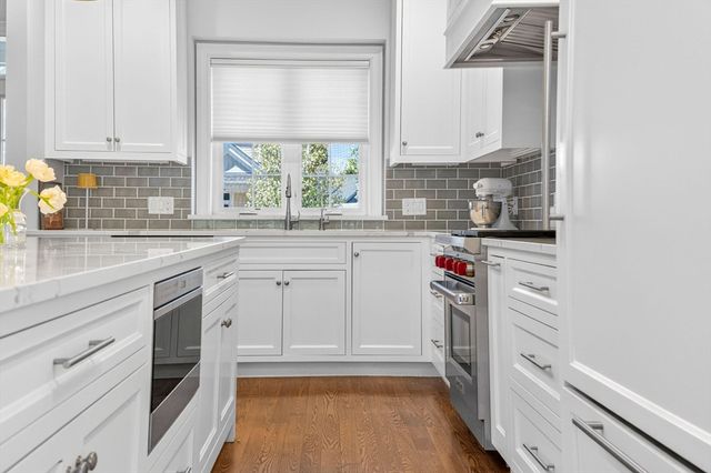 5 Stoneridge Way 5, Medfield, MA 02052