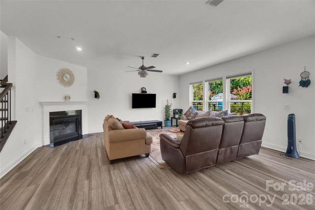 14314 Aikenwood Drive, Charlotte, NC 28278