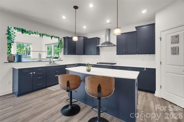 14314 Aikenwood Drive, Charlotte, NC 28278
