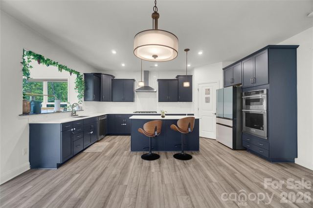 14314 Aikenwood Drive, Charlotte, NC 28278