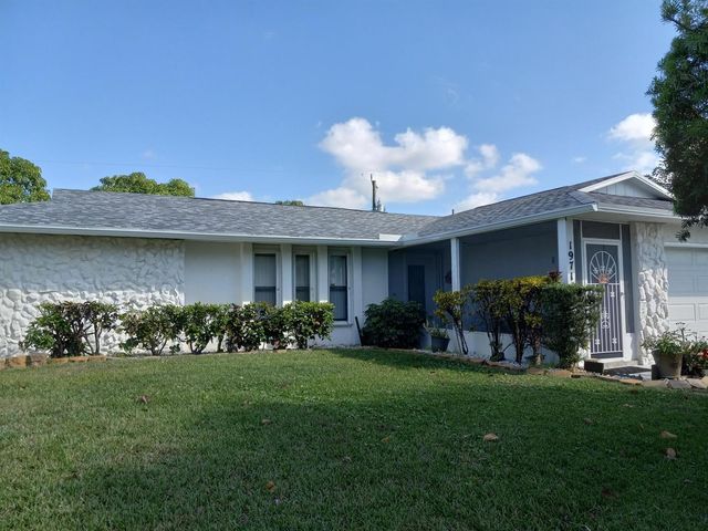 1971 SE FALLON Drive, Port St. Lucie, FL 34983