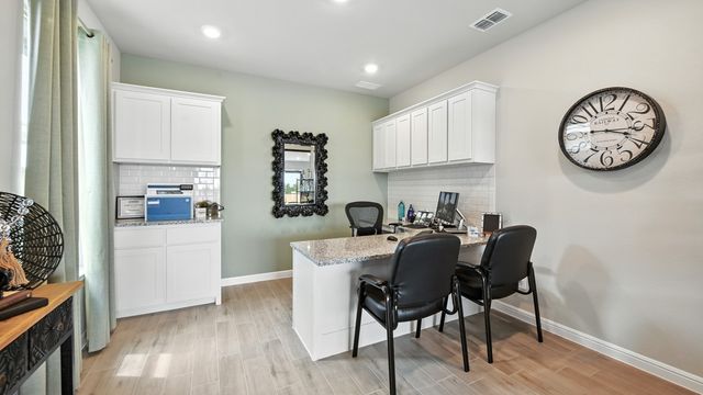 509 BABBLING BROOK Drive, Denton, TX 76259