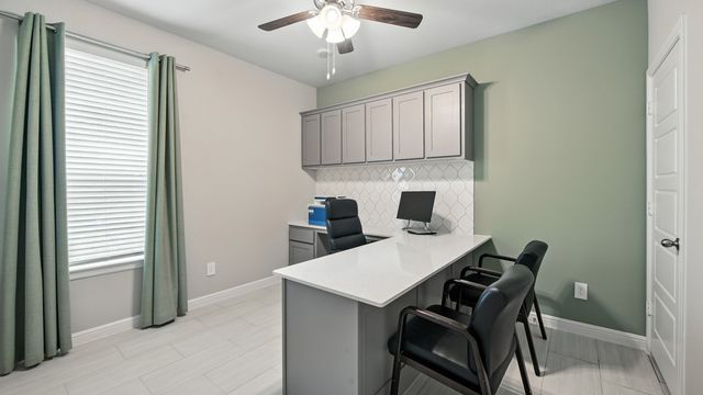 509 BABBLING BROOK Drive, Denton, TX 76259