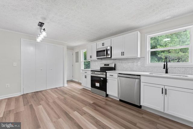19309 SPARTA RD, Milford, VA 22514