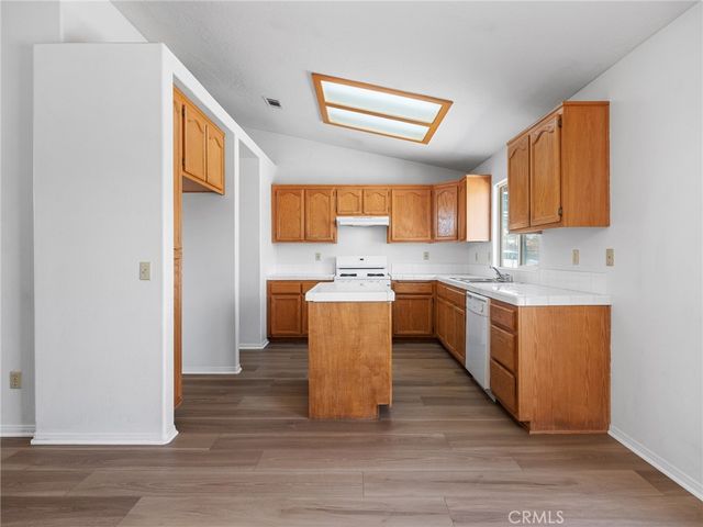 19068 Goleta Street, Hesperia, CA 92345