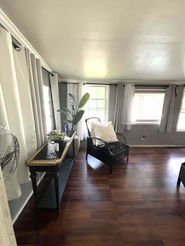 333 E Lakewood Boulevard 209, Holland, MI 49424