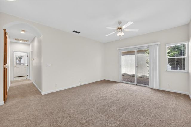751 Silchester Ct, Folsom, CA 95630