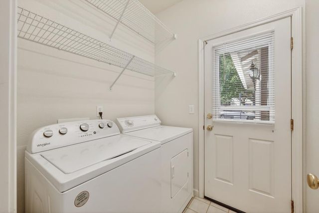 751 Silchester Ct, Folsom, CA 95630