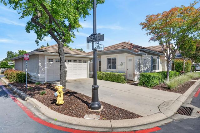 751 Silchester Ct, Folsom, CA 95630