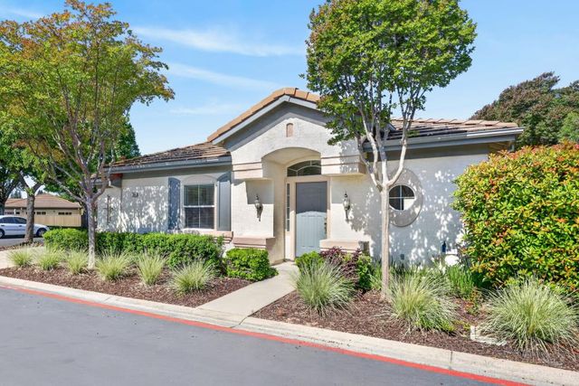 751 Silchester Ct, Folsom, CA 95630