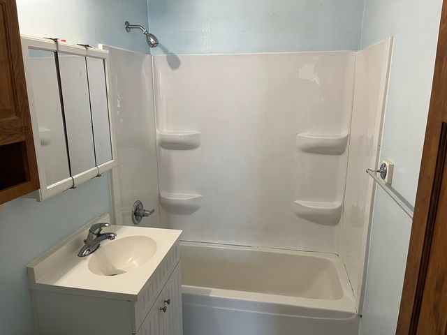 18512 Dixie Highway, Homewood, IL 60430