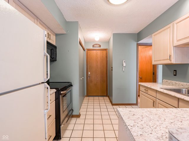 4624 Stansbury Lane, Indianapolis, IN 46254