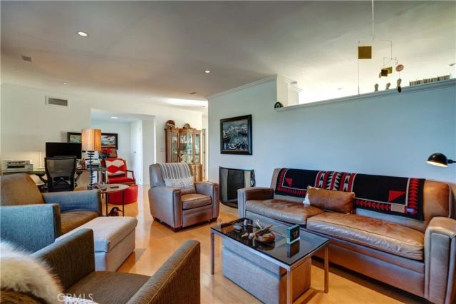 3185 Bonn Drive, Laguna Beach, CA 92651