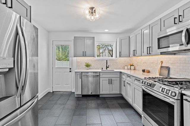 183 LEXINGTON AVE, Jc, West Bergen, NJ 07304