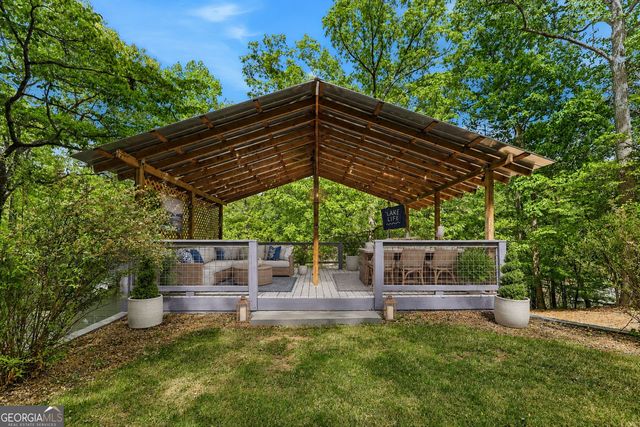5046 McKinzey Lane, Flowery Branch, GA 30542