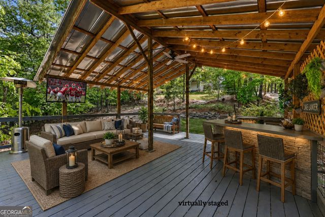 5046 McKinzey Lane, Flowery Branch, GA 30542