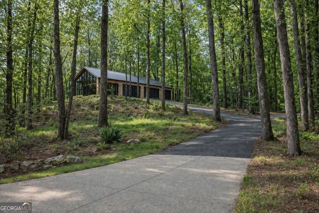 5046 McKinzey Lane, Flowery Branch, GA 30542