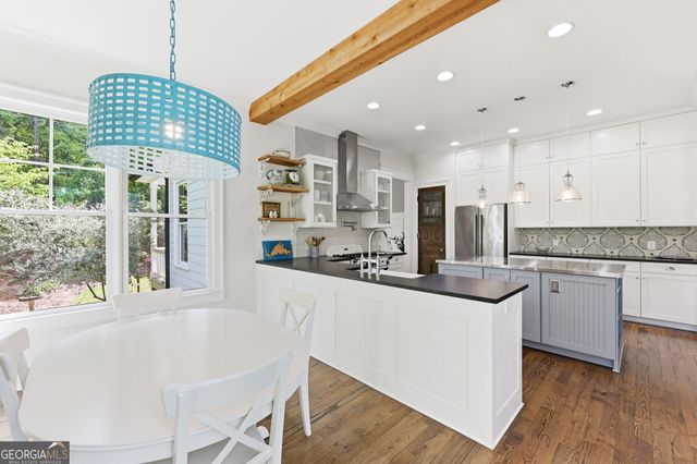 5046 McKinzey Lane, Flowery Branch, GA 30542