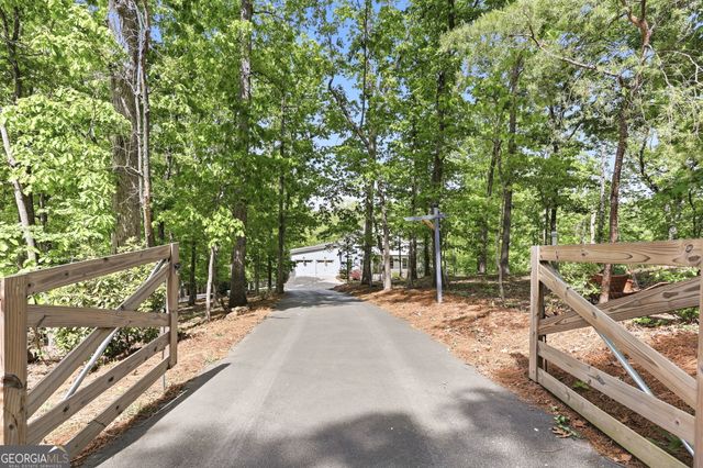 5046 McKinzey Lane, Flowery Branch, GA 30542
