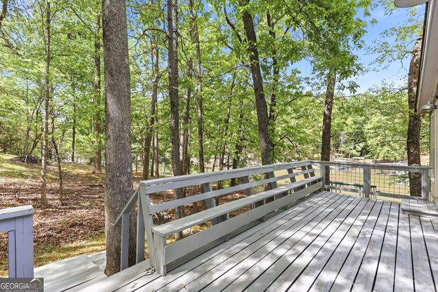 5046 McKinzey Lane, Flowery Branch, GA 30542