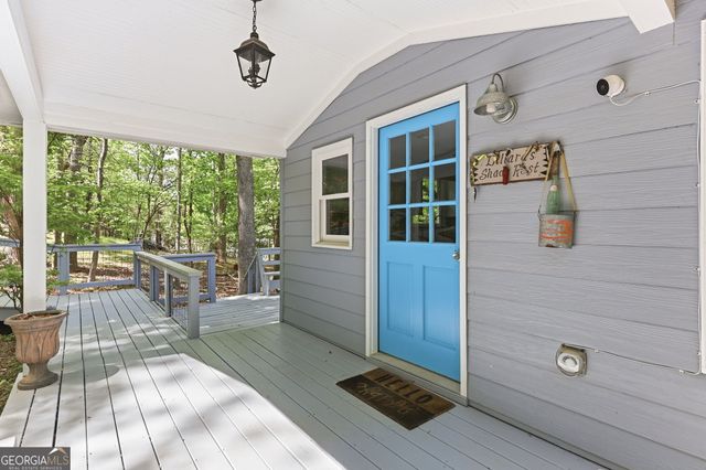 5046 McKinzey Lane, Flowery Branch, GA 30542
