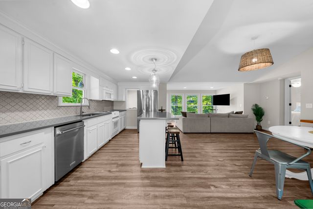 5046 McKinzey Lane, Flowery Branch, GA 30542