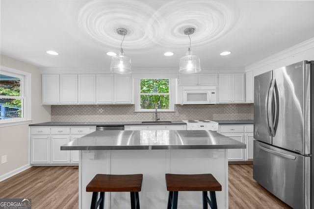 5046 McKinzey Lane, Flowery Branch, GA 30542