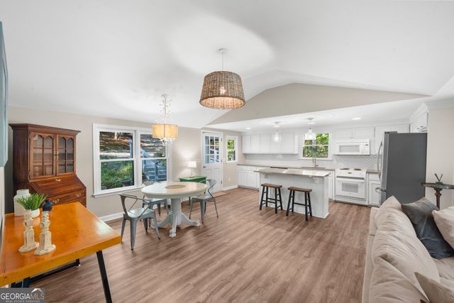 5046 McKinzey Lane, Flowery Branch, GA 30542