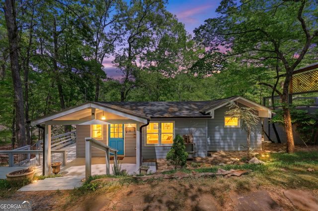 5046 McKinzey Lane, Flowery Branch, GA 30542