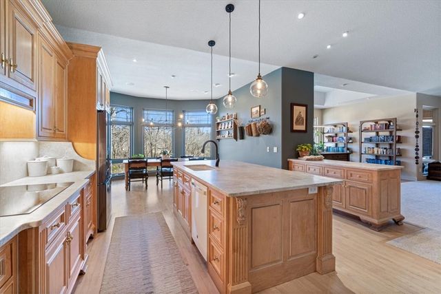 16 Ellwood Circle, Bella Vista, AR 72715