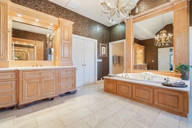 16 Ellwood Circle, Bella Vista, AR 72715