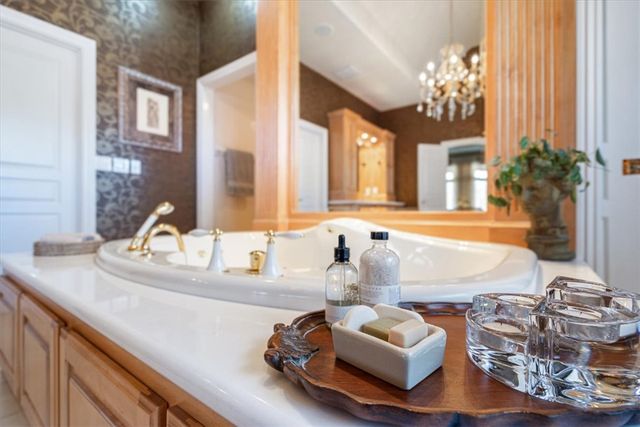 16 Ellwood Circle, Bella Vista, AR 72715