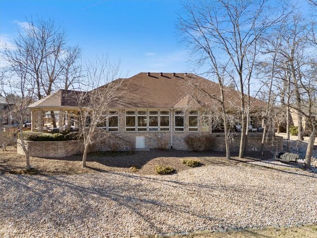 16 Ellwood Circle, Bella Vista, AR 72715