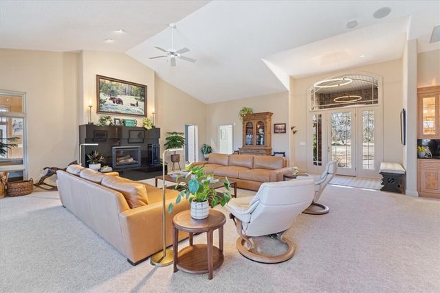 16 Ellwood Circle, Bella Vista, AR 72715