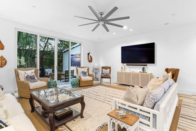 2115 S Ocean Boulevard 3, Delray Beach, FL 33483