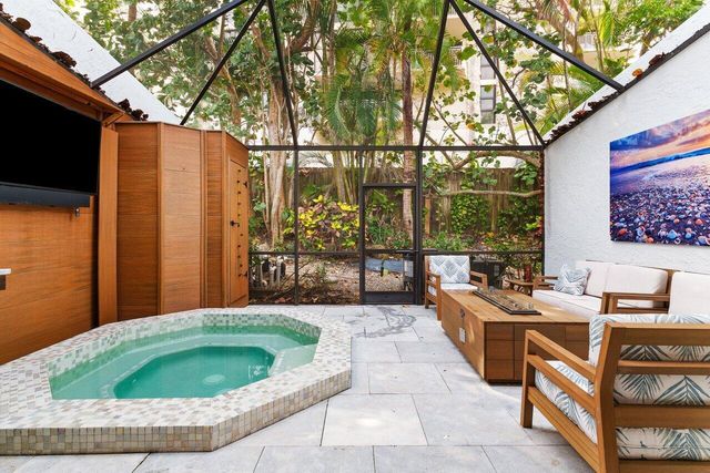 2115 S Ocean Boulevard 3, Delray Beach, FL 33483