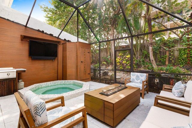 2115 S Ocean Boulevard 3, Delray Beach, FL 33483