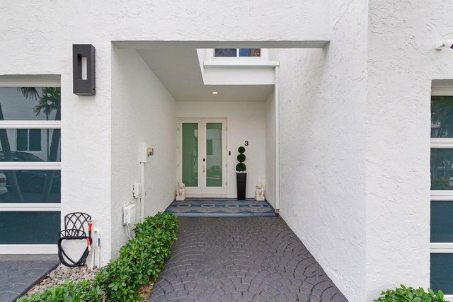 2115 S Ocean Boulevard 3, Delray Beach, FL 33483