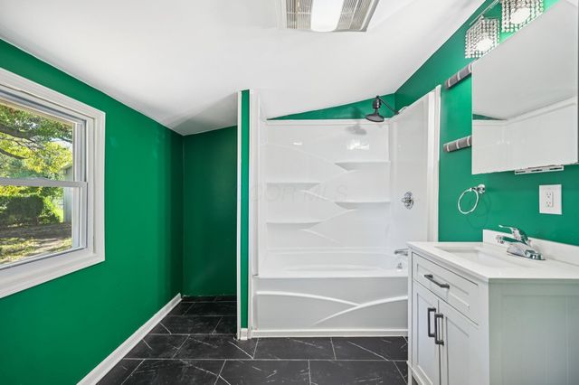 350 Diley Road, Pickerington, OH 43147