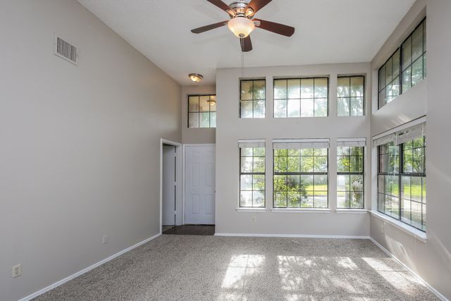 6216 Fairlane Drive, Arlington, TX 76001