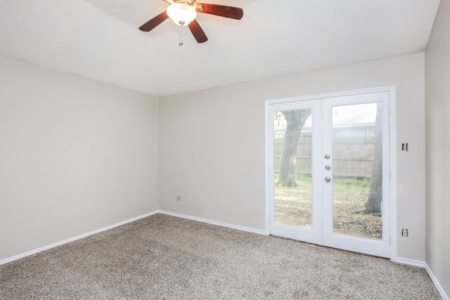6216 Fairlane Drive, Arlington, TX 76001