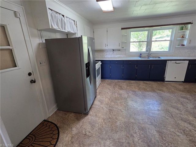 145 Black Oak Ridge Road, Taylorsville, NC 28681